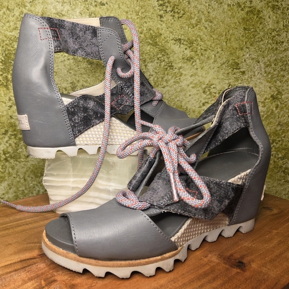 Sorel Shoes - Sorel "Joanie" Gray Lace Up Leather/Canvas Wedge Sandals